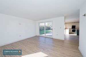 Sitting Area- click for photo gallery